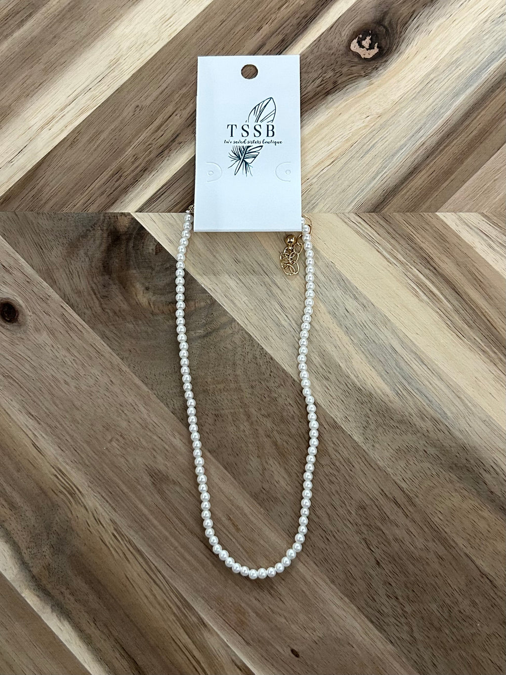 The Mini Pearl Necklace